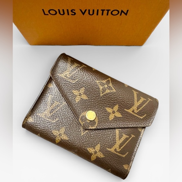 Louis Vuitton Handbags - LOUIS VUITTON 2019 Monogram Victorine Wallet